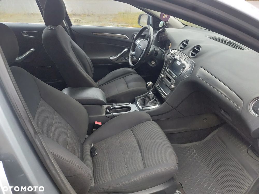 Ford Mondeo 2.0 TDCi S - 13