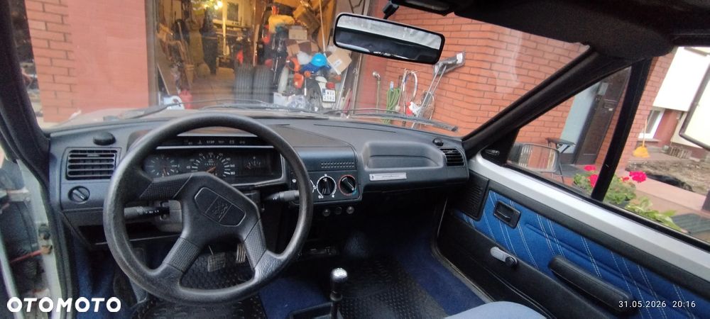 Peugeot 205 - 9
