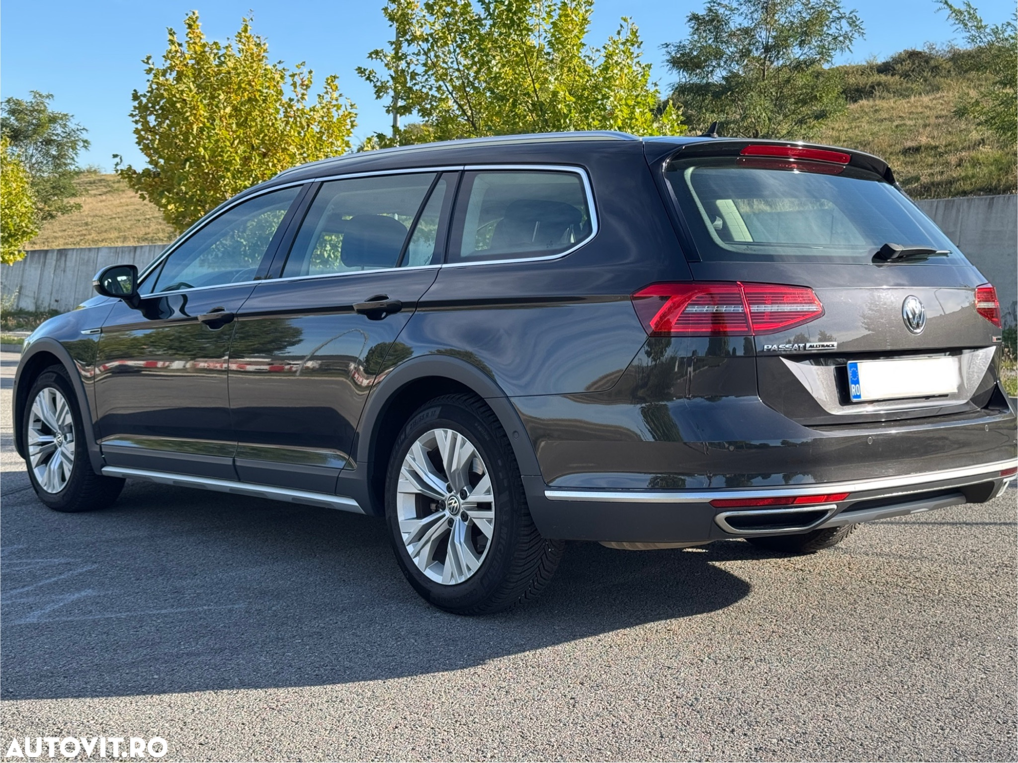 Volkswagen Passat Alltrack 2.0 TDI DSG 4Motion - 6