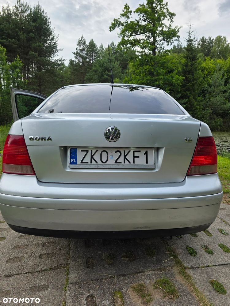 Volkswagen Bora 1.6 Comfortline - 19