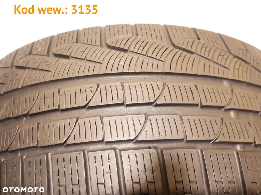 Pirelli SottoZero - 235/40 R19 - 8