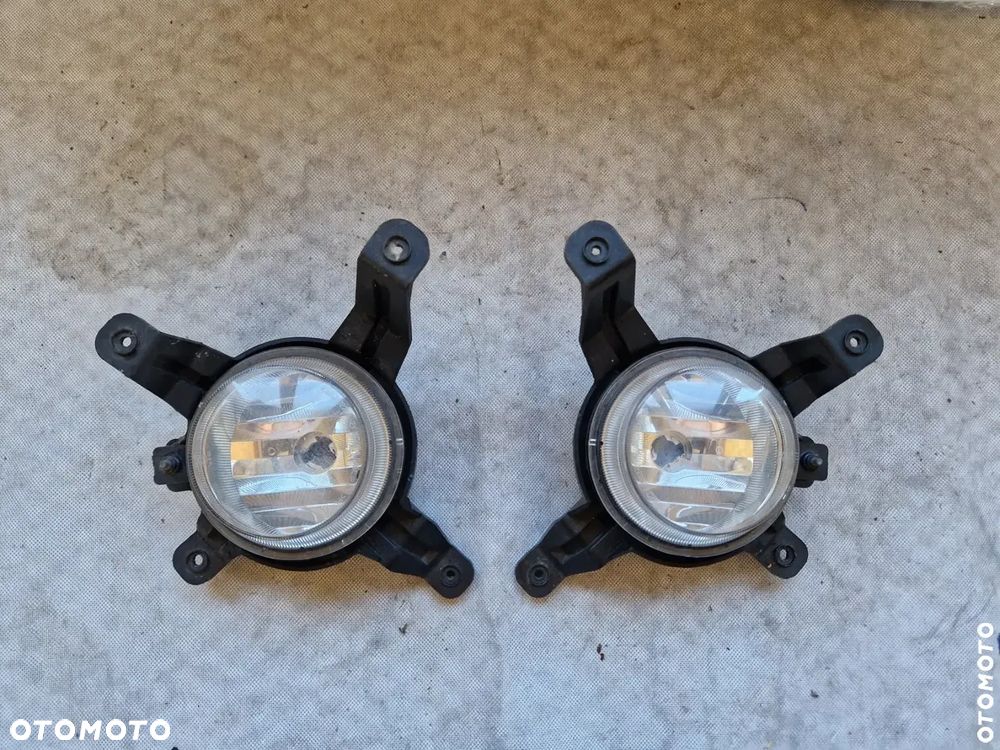 Hyundai IX35 Tuscon Im 09-15r Halogeny Lampy przeciwmgielne Prawy Lewy