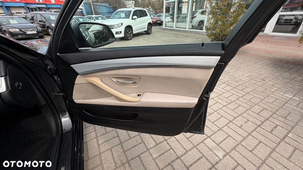BMW Seria 5 520d Modern Line - 13