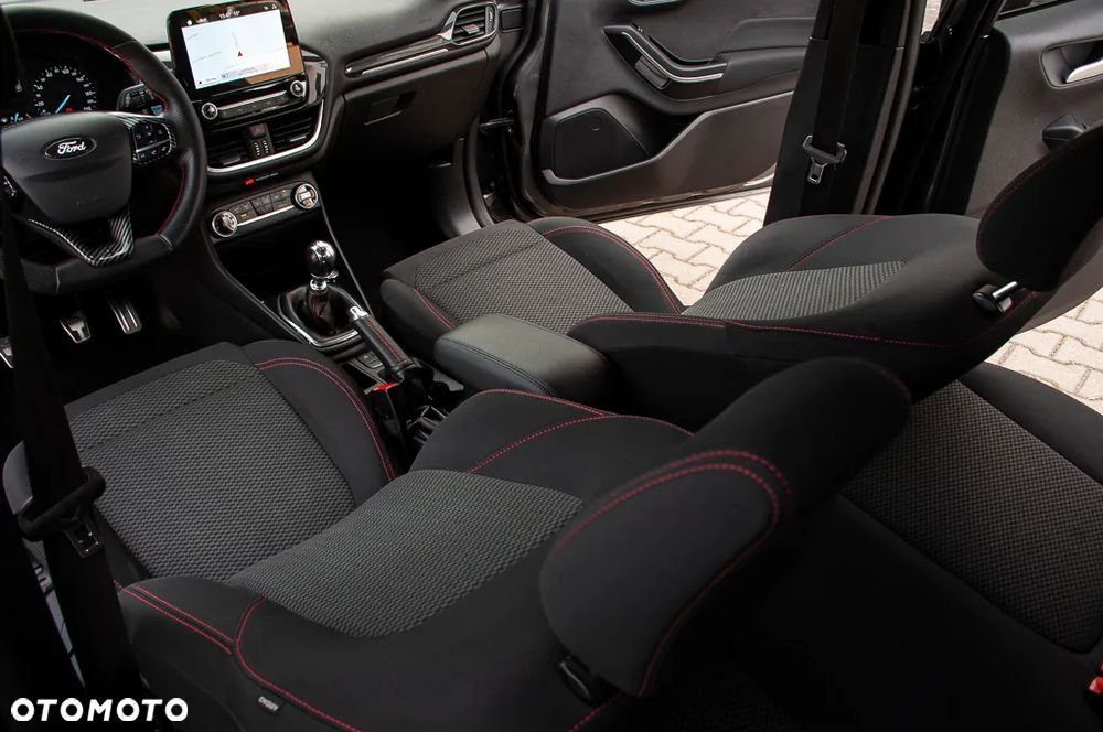 Ford Fiesta 1.0 EcoBoost S&S ST-LINE - 26