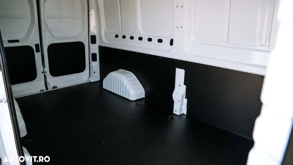 Maxus deliver-9 - 12