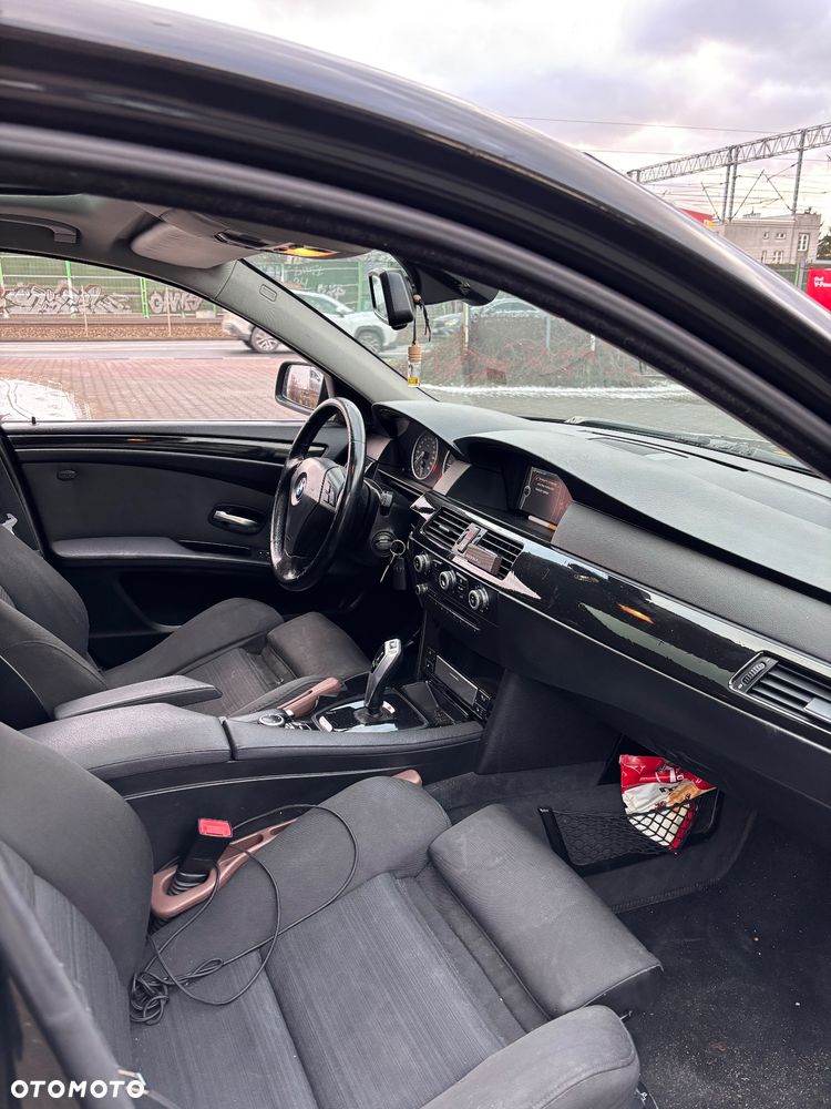 BMW Seria 5 520d - 17