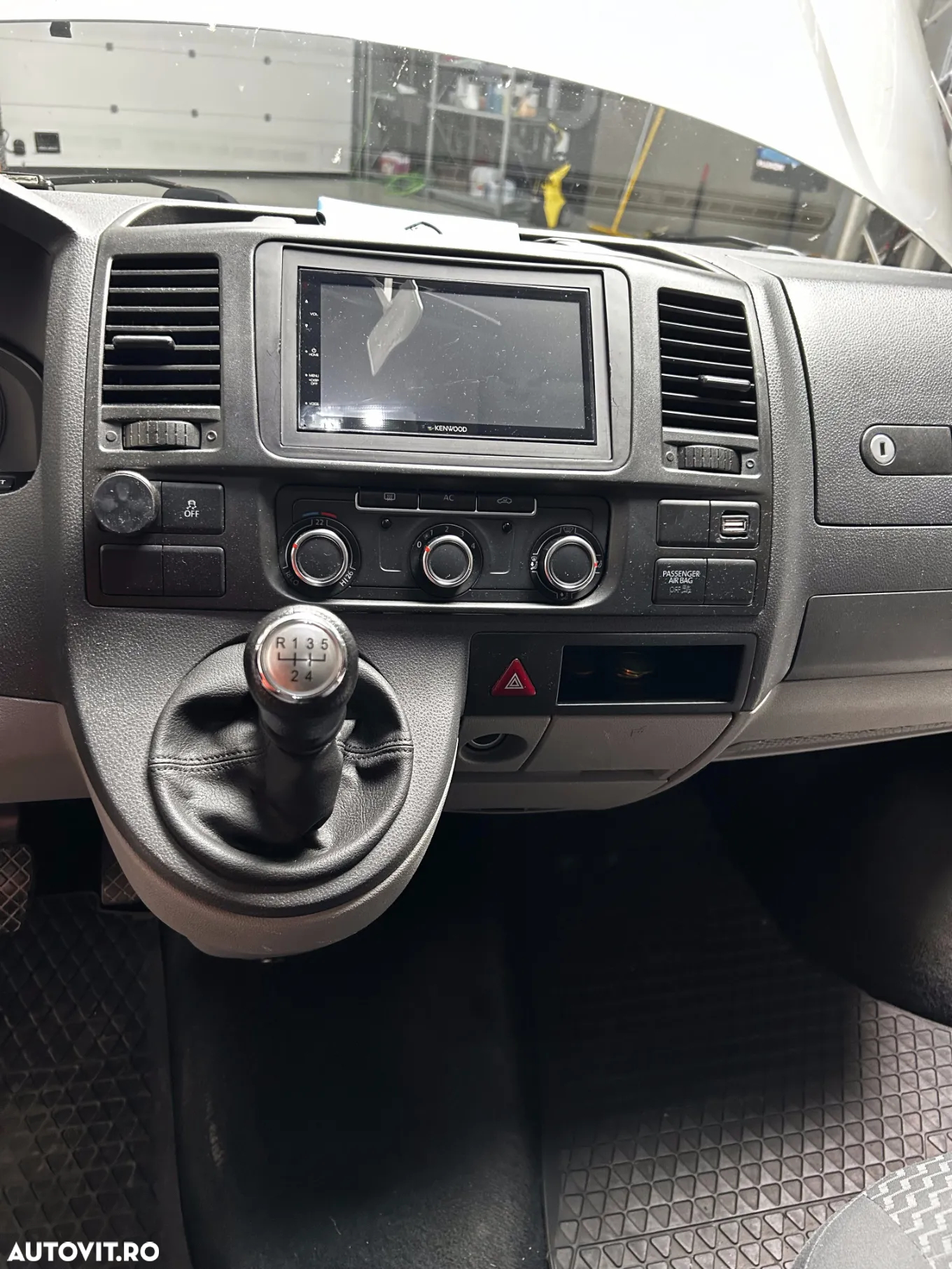 Volkswagen Transporter - 15