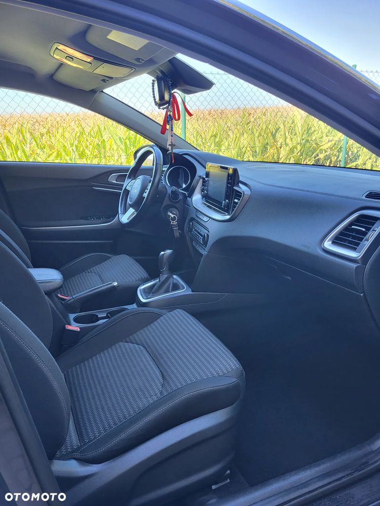 Kia XCeed - 6