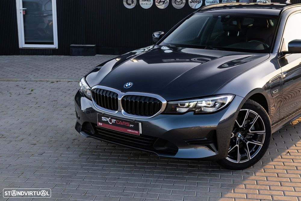BMW 320 e Auto - 4