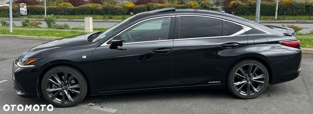 Lexus ES 300h F Sport - 4