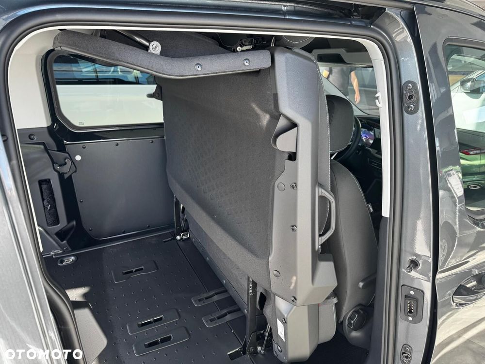 Ford transit-connect - 21