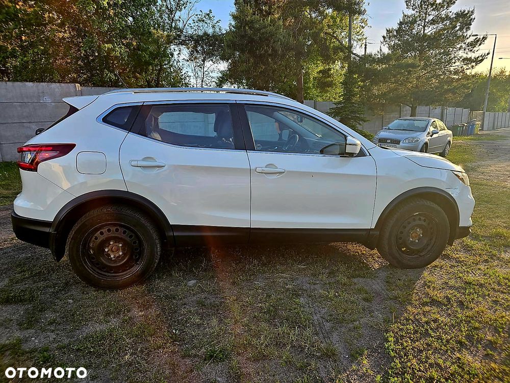 Nissan Qashqai - 12