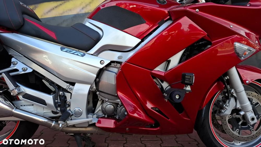 Yamaha FJR - 12
