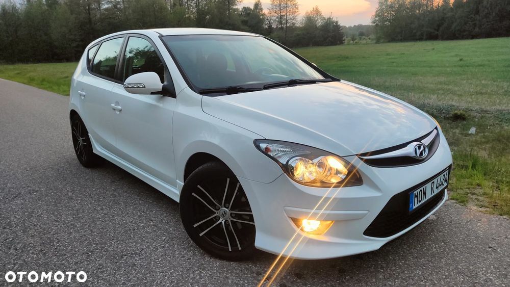 Hyundai i30 1.6 CRDi FIFA WM Edition - 8