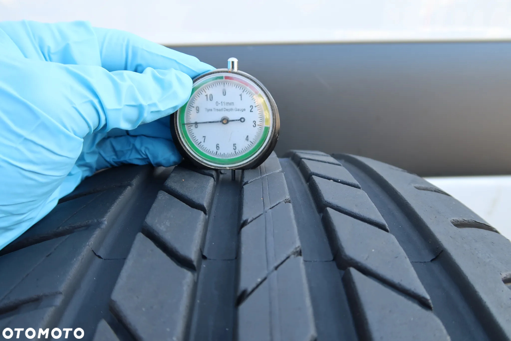 Goodyear 235/45r19 - 2