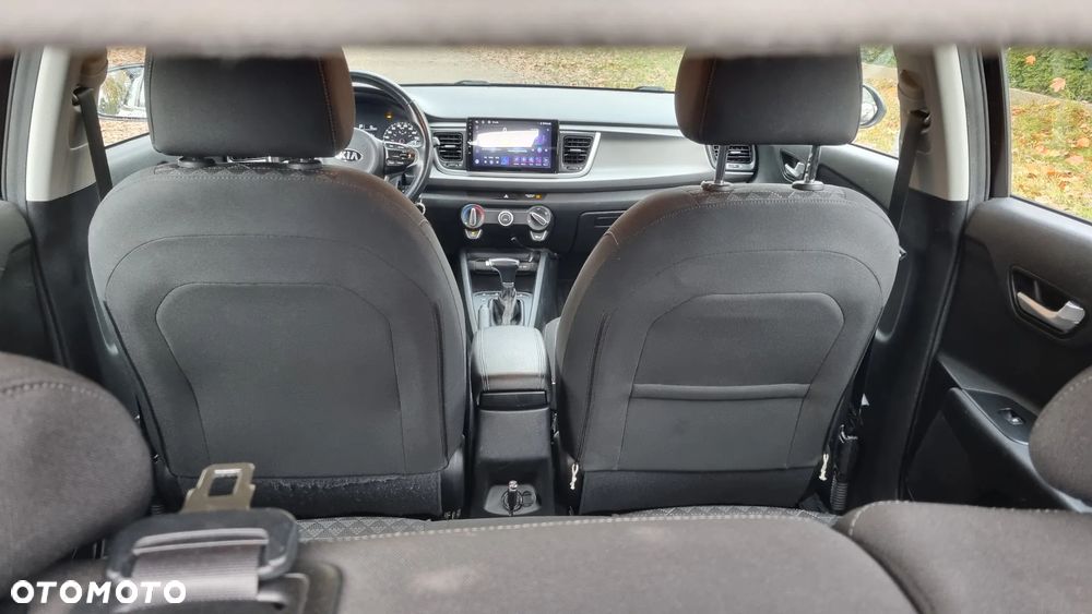 Kia Rio - 18