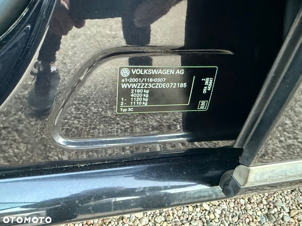 Volkswagen Passat - 34