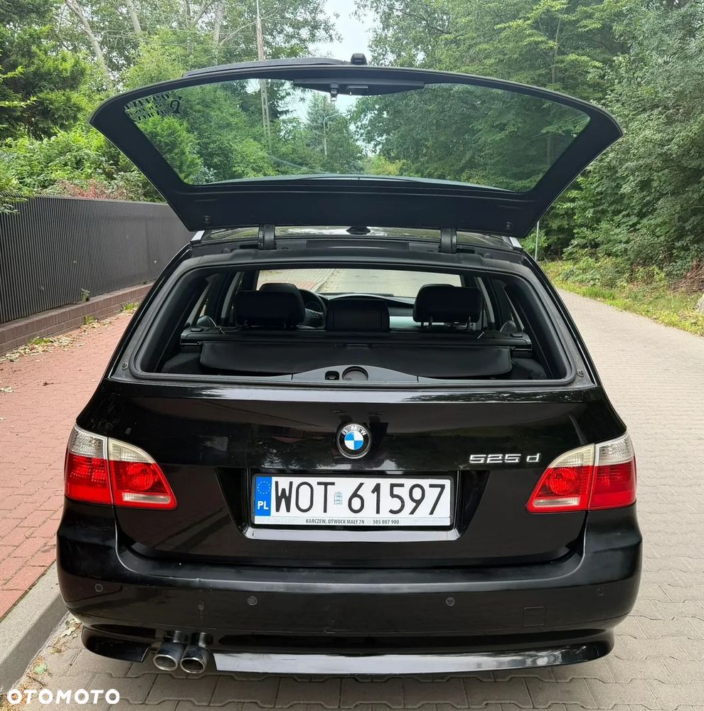 BMW Seria 5 525d - 12
