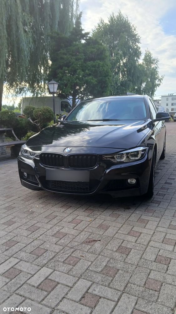 BMW Seria 3 320i xDrive Edition M Sport Shadow - 13