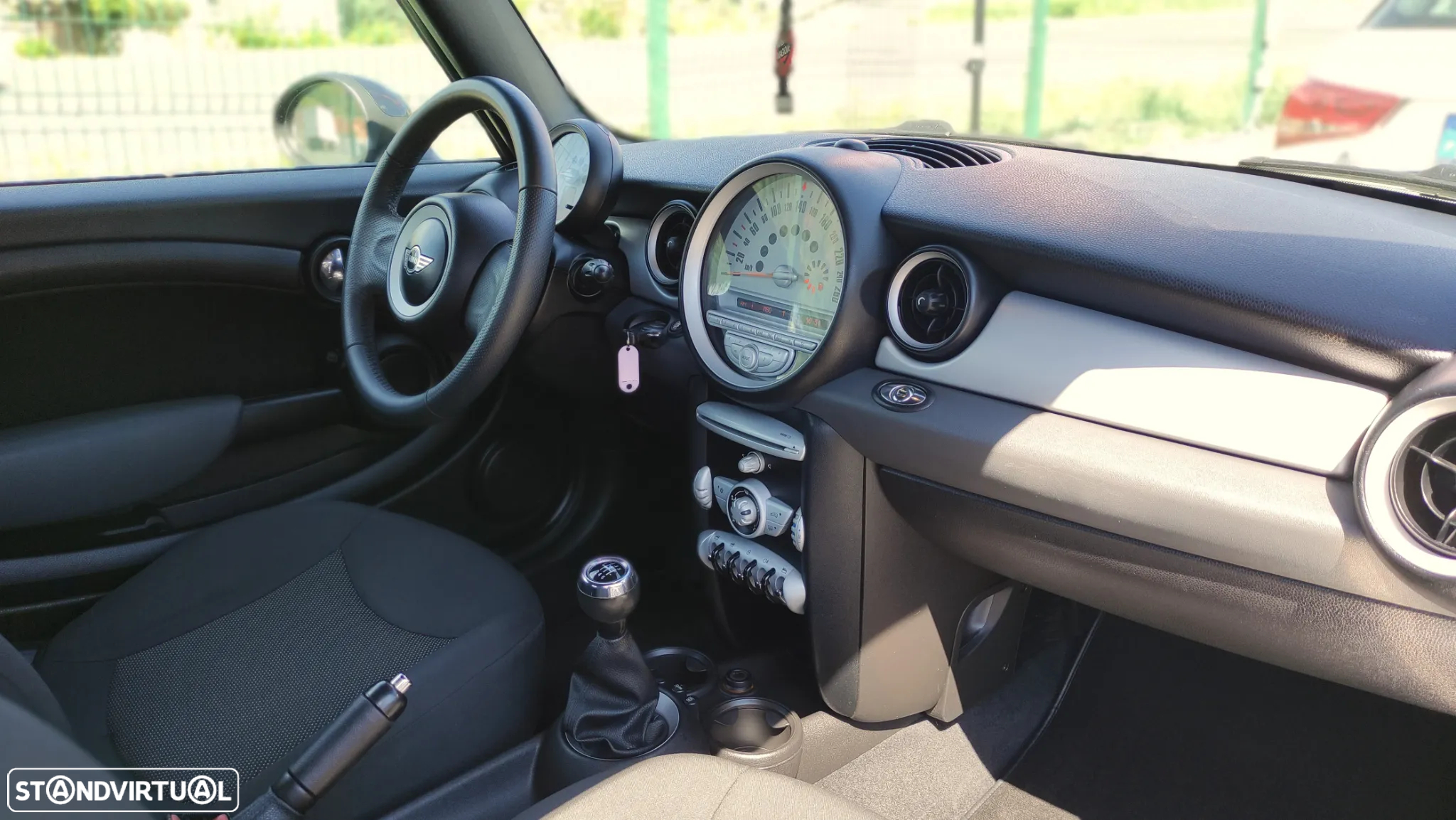 MINI Cabrio Cooper - 12