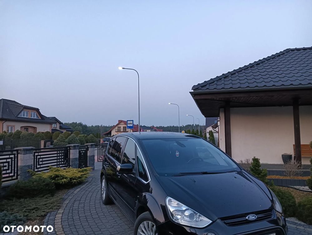 Ford S-Max - 10