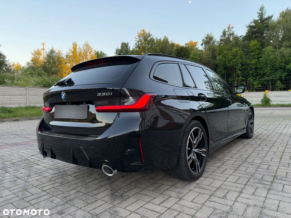 BMW Seria 3 330i xDrive M Sport - 18