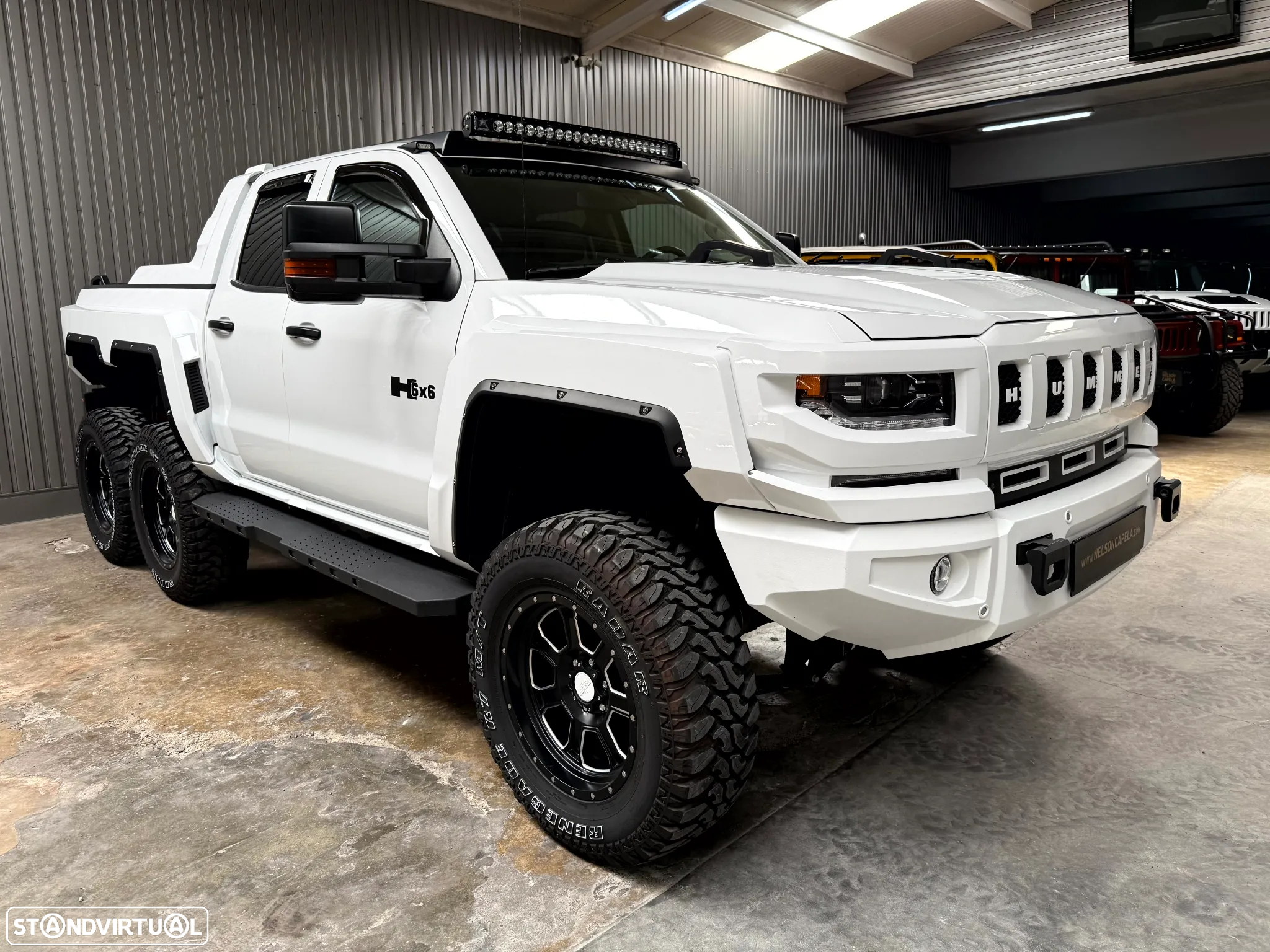 Hummer H2 - 16