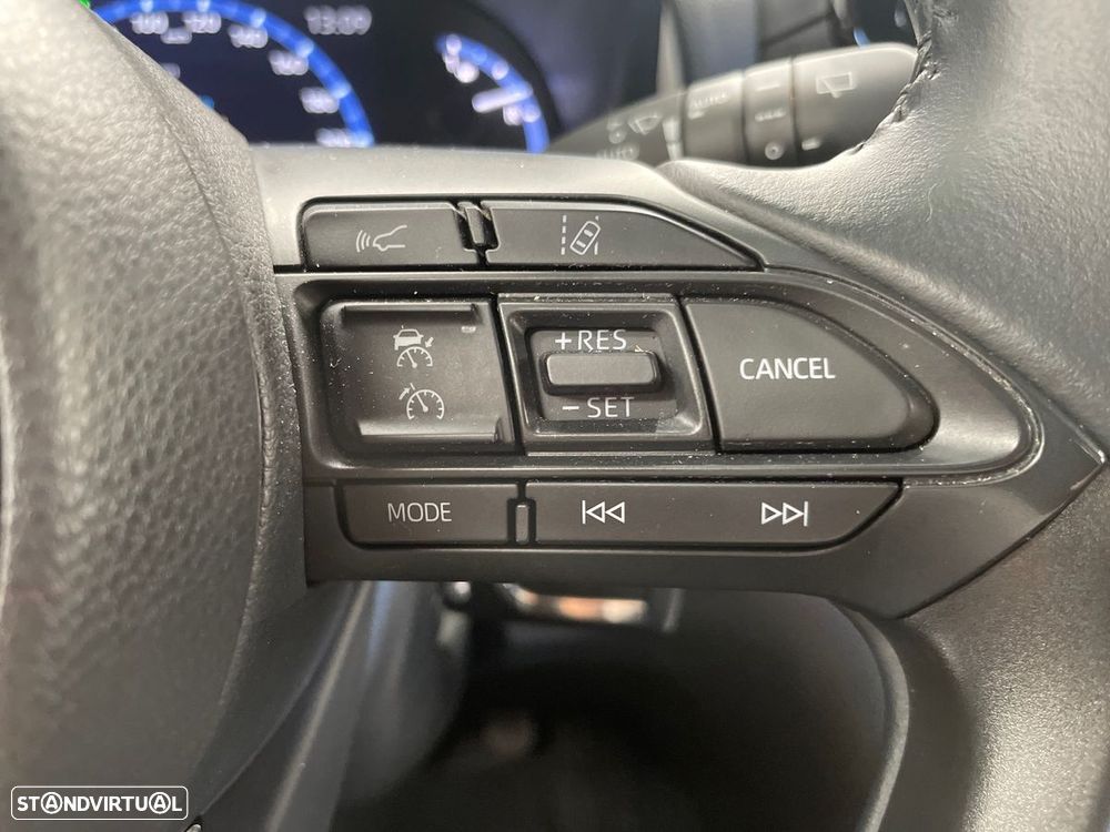 Toyota Yaris Cross 1.5 HDF Comfort Plus - 16