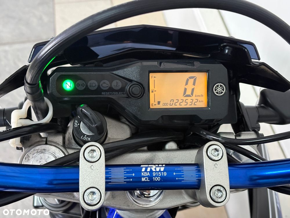Yamaha WR - 13