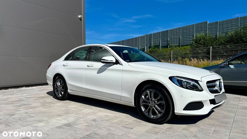 Mercedes-Benz Klasa C 180 9G-TRONIC - 9