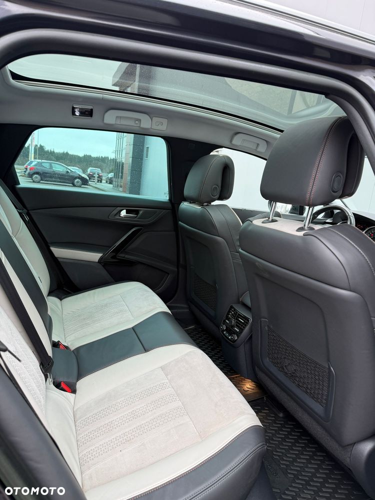 Peugeot 508 RXH Hybrid4 - 14