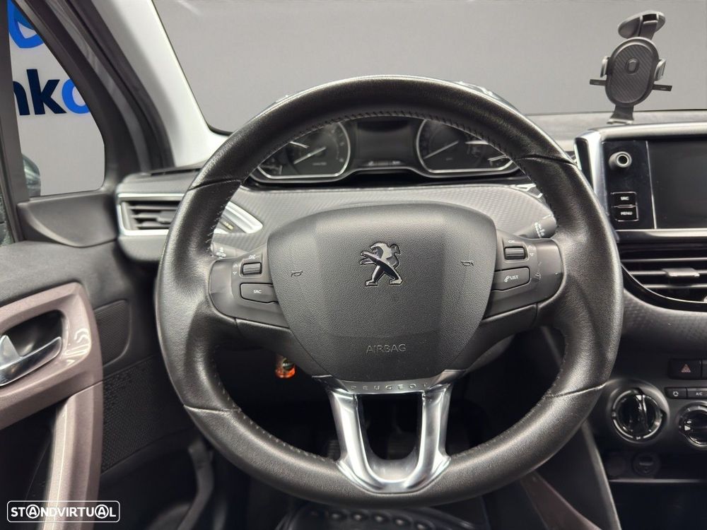 Peugeot 2008 1.6 BlueHDi Style - 14