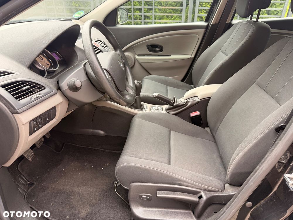 Renault Megane 1.6 16V 100 J'taime - 17