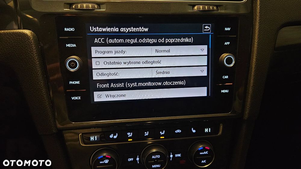 Volkswagen Golf 1.6 TDI (BlueMotion Technology) DSG Comfortline - 27