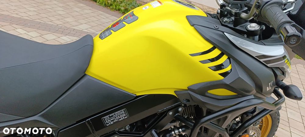 Suzuki V-STROM - 21