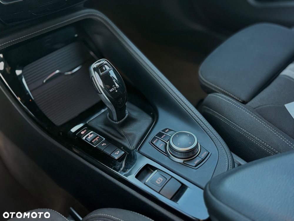 BMW X1 xDrive18d - 22