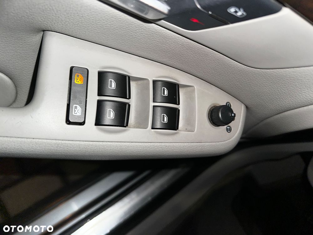 Audi A4 Avant 2.0 TDI - 13