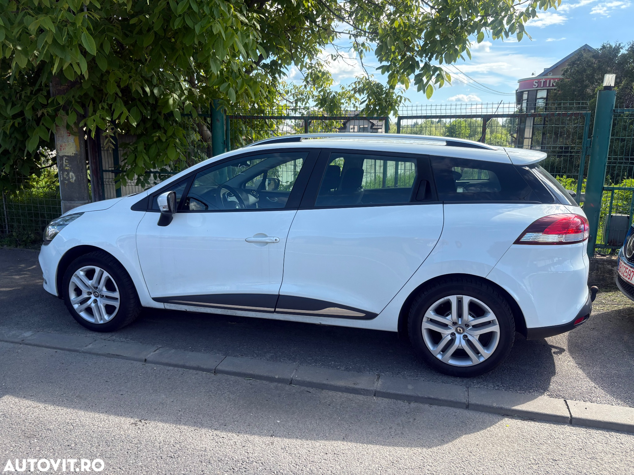Renault Clio Estate Energy TCe Intens - 12