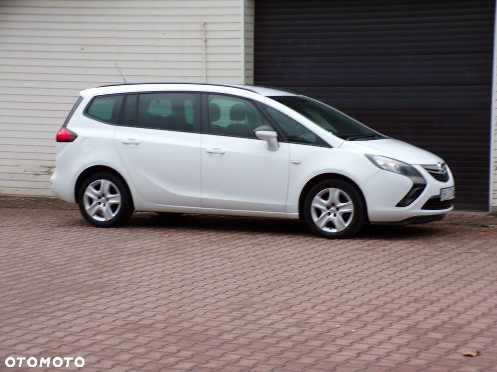 Opel Zafira - 8