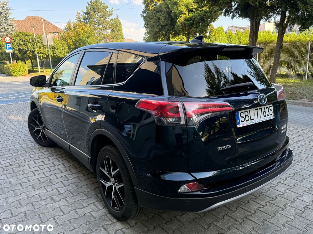 Toyota RAV4 - 4