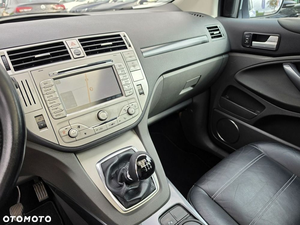 Ford Kuga 2.0 TDCi 4x4 Titanium - 40