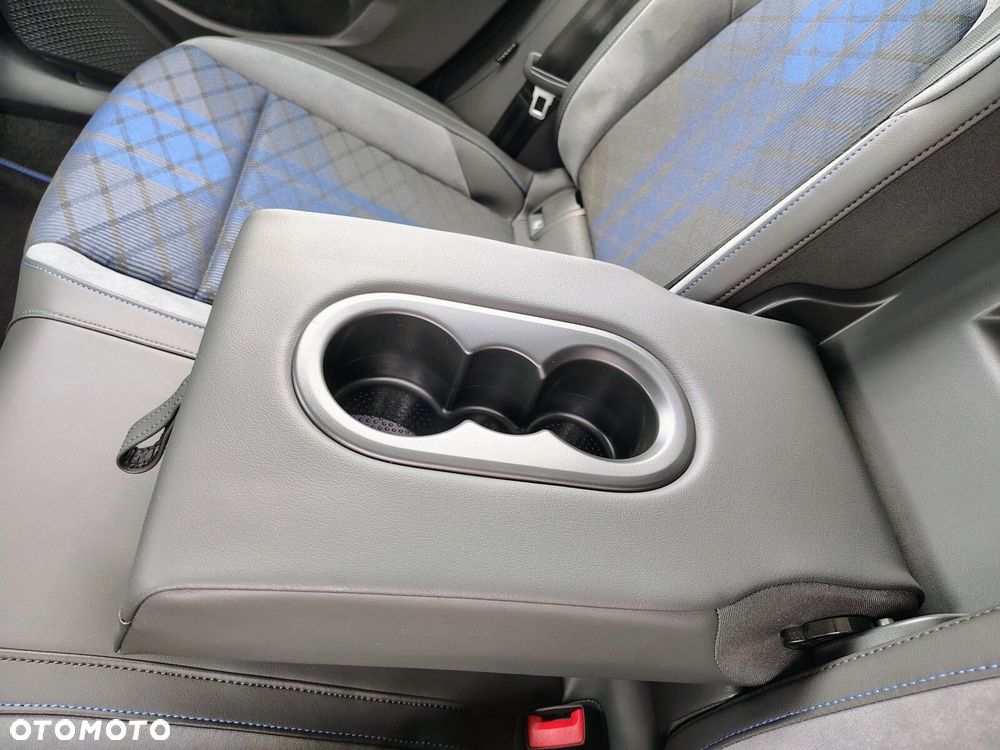 Volkswagen Golf Variant - 27
