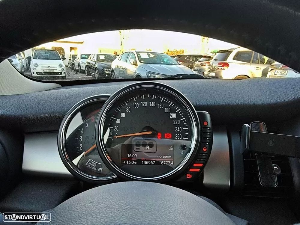 MINI 3 Portas One D - 4