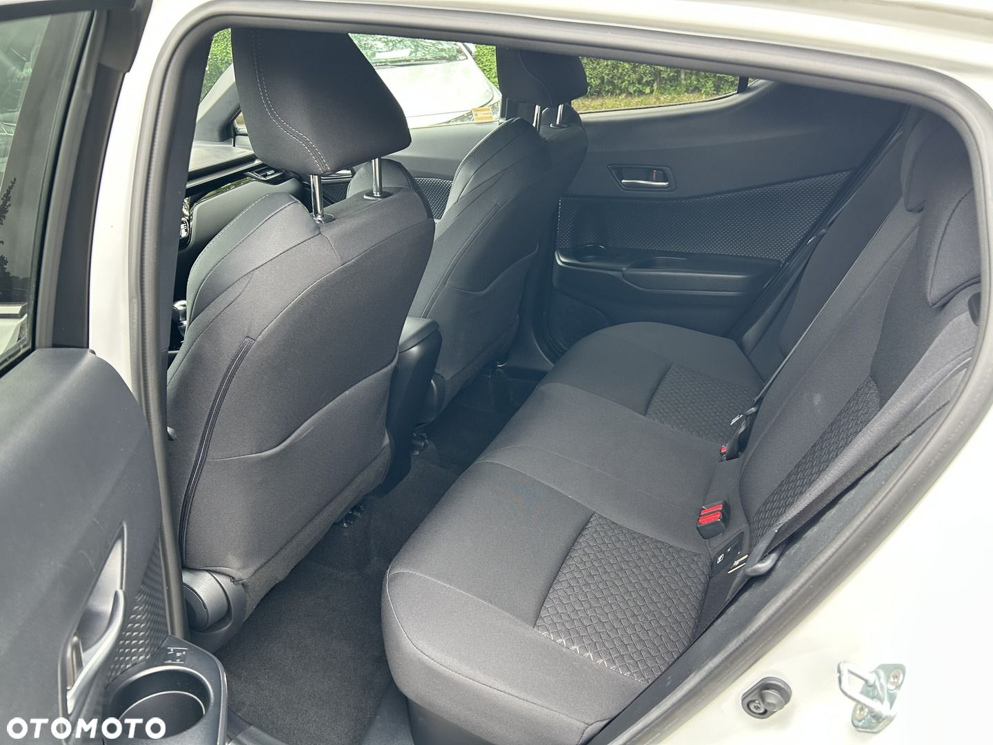Toyota C-HR - 12
