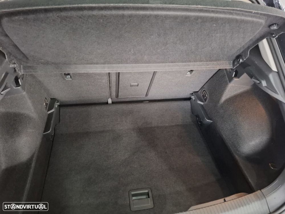 VW T-Roc 1.0 TSI Urban - 22