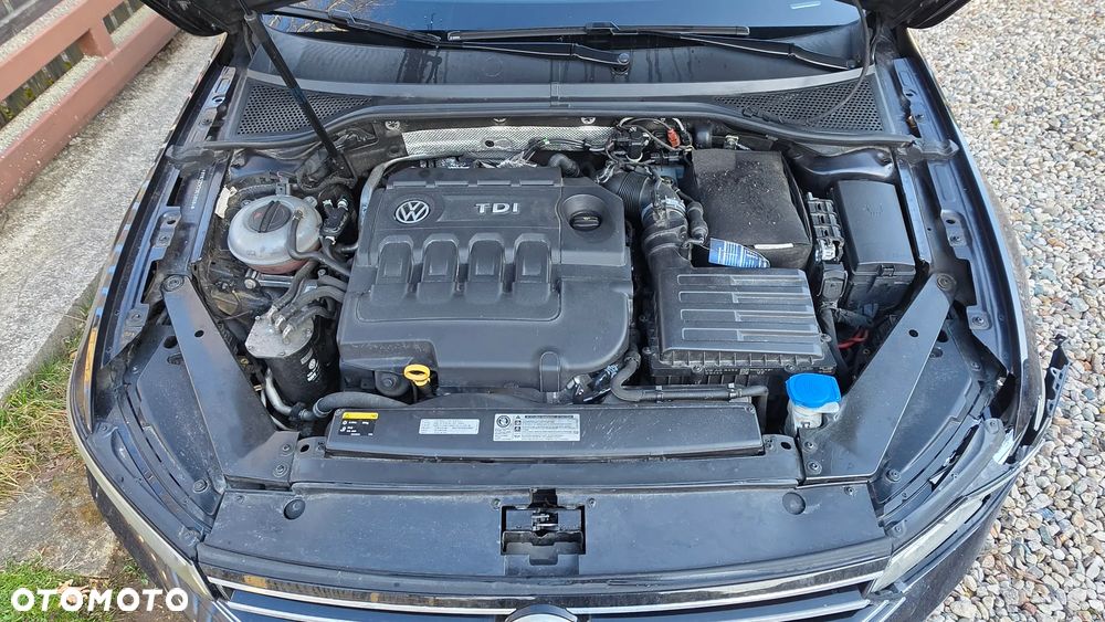 Volkswagen Passat - 30