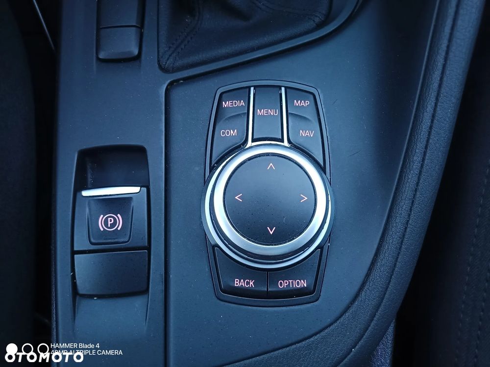 BMW X1 sDrive18i Advantage - 22