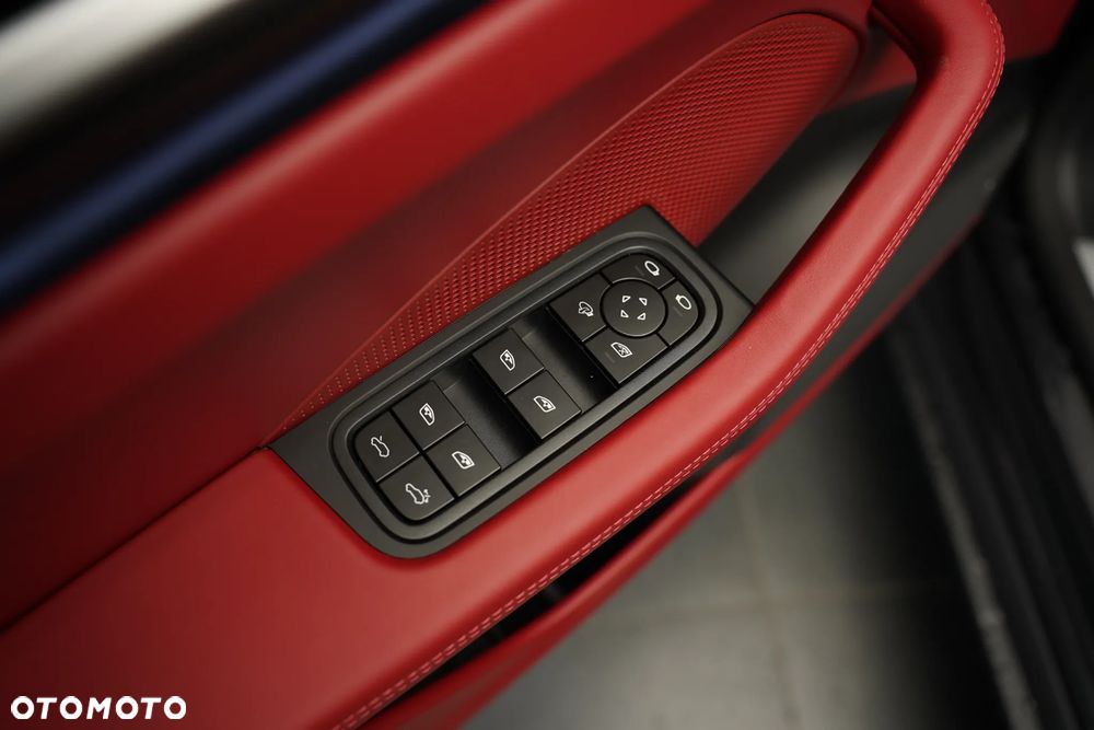 Porsche Macan - 19