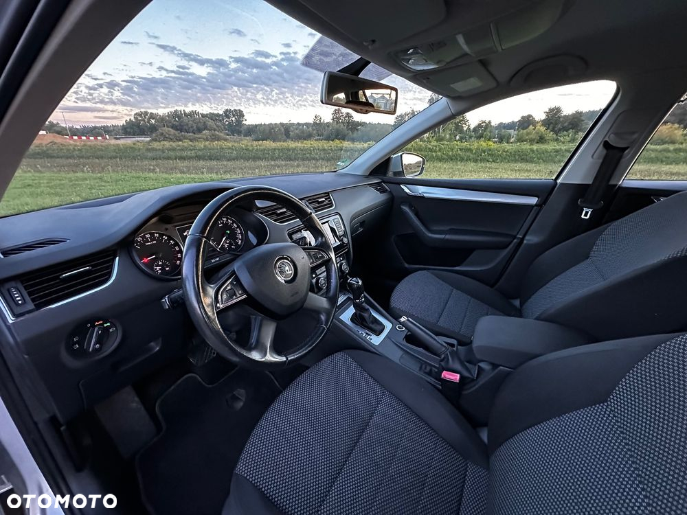 Skoda Octavia 2.0 TDI Ambition DSG - 10