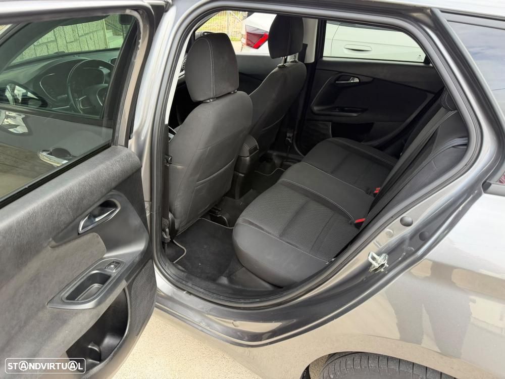 Fiat Tipo Station Wagon 1.3 M-Jet Lounge Tech J17 - 6